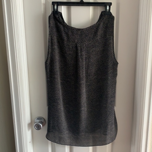 Ann Taylor Loft Lightweight Sleeveless Blouse - Picture 2 of 3